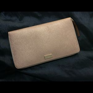 Kate Spade Travel Wallet Rose Gold